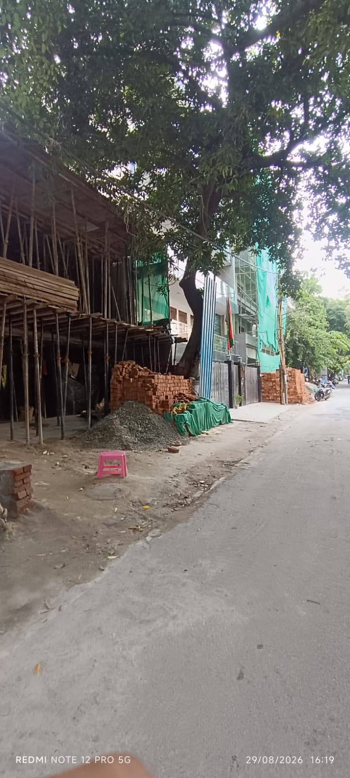 Under-Construction Property – Possession in Approximately 1 Year Premium under-construction building in a prime location, currently being developed with modern specifications and quality construction. Expected possession is approximately within 1 year. Ideal opportunity for buyers looking for a brand-new property. — photo 1